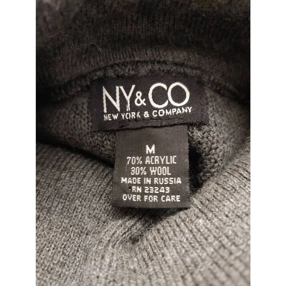 New York & Co Vintage Women's Size Medium Grey/Black Knit Sweater